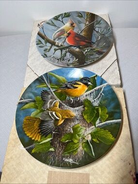 Knowles Birds Ceramic Collector Plates
Original boxes
Cardinals Orioles